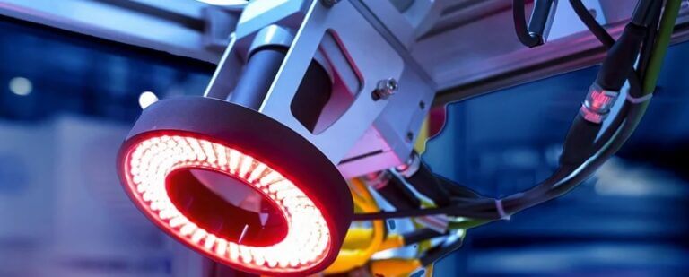 Cámara con sensores en fábrica