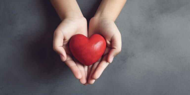 La FICR agiliza la gestión de ayuda humanitaria con Twilio. Adobe Stock.