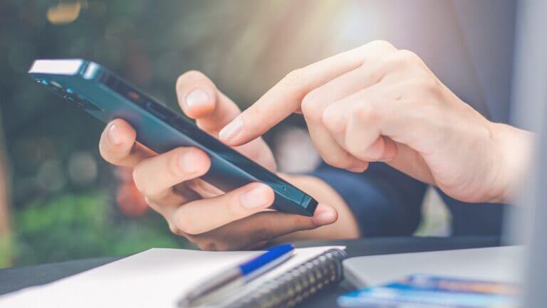 El 80% de los españoles probaría un nuevo navegador en su móvil