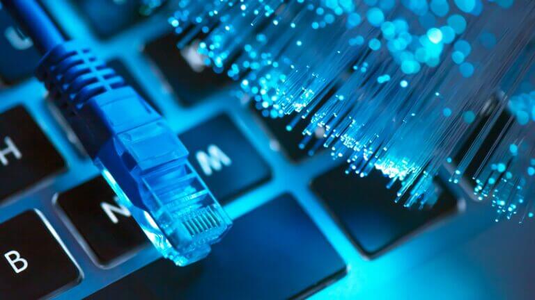 Internet, elemento clave para la conexión empresarial