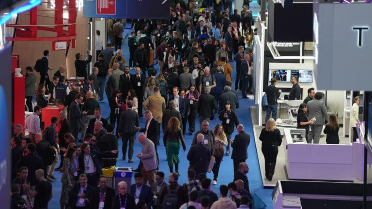 Imagen de los pasillos del MWC 2024 de Barcelona.