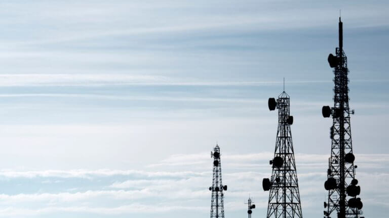 Vodafone vende un 10% más de Vantage Towers por 1.300 millones de euros