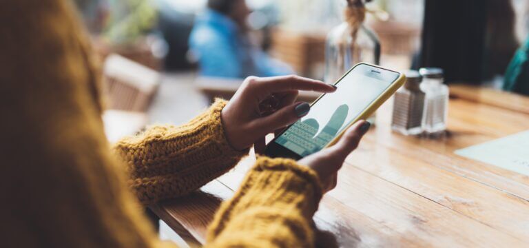 Así quieren los españoles que sea su próximo móvil