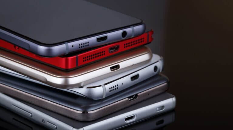 Tibia recta final del año para el mercado mundial de smartphones