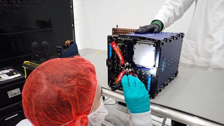 FOSSA pone en órbita una nueva generación de nanosatélites