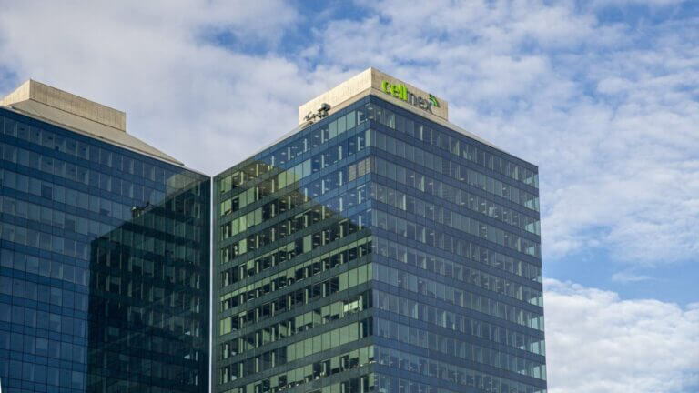 Cellnex ejecutará una reducción del 3,41% del capital social