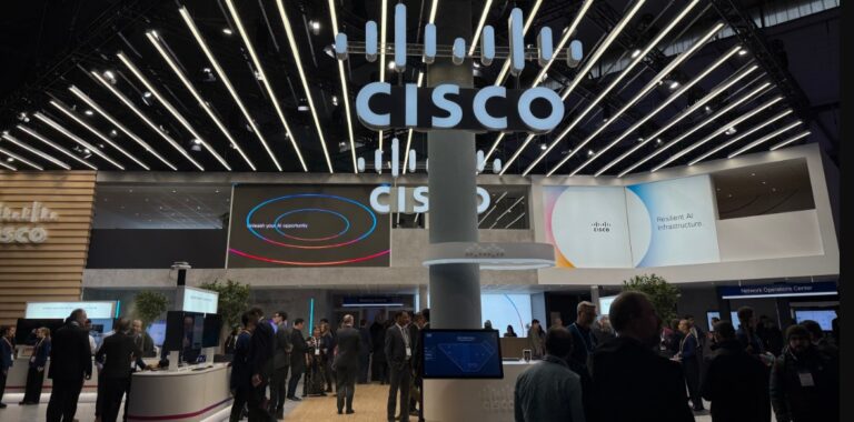 Cisco anuncia nuevas soluciones de red con IA en el Mobile World Congress