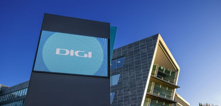 DIGI ingresa un 19% más hasta septiembre y estudia sacar a Bolsa un parte de la empresa