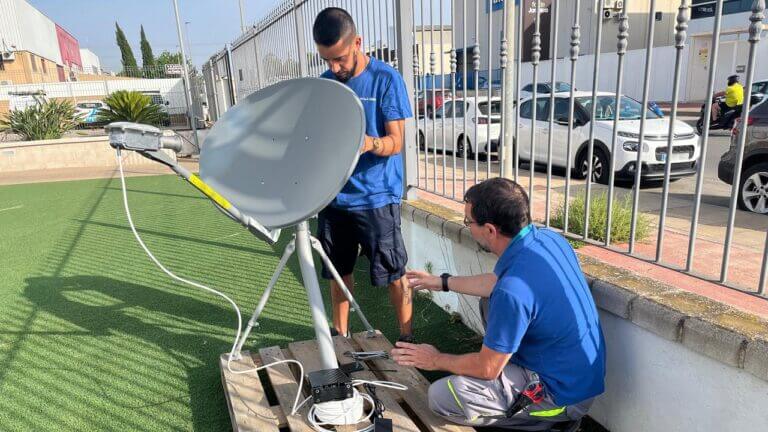 Avanza Fibra firma con Hispasat para ofrecer Internet vía satélite