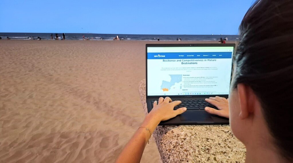 La UE financia un espacio común de datos turísticos; España ensaya un corredor Andalucía–Canarias–Baleares