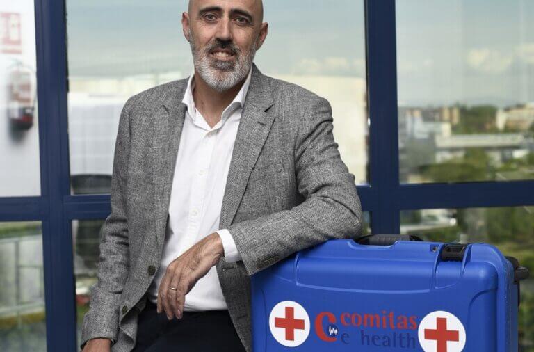 Maletín portátil de telemedicina con conexión satelital