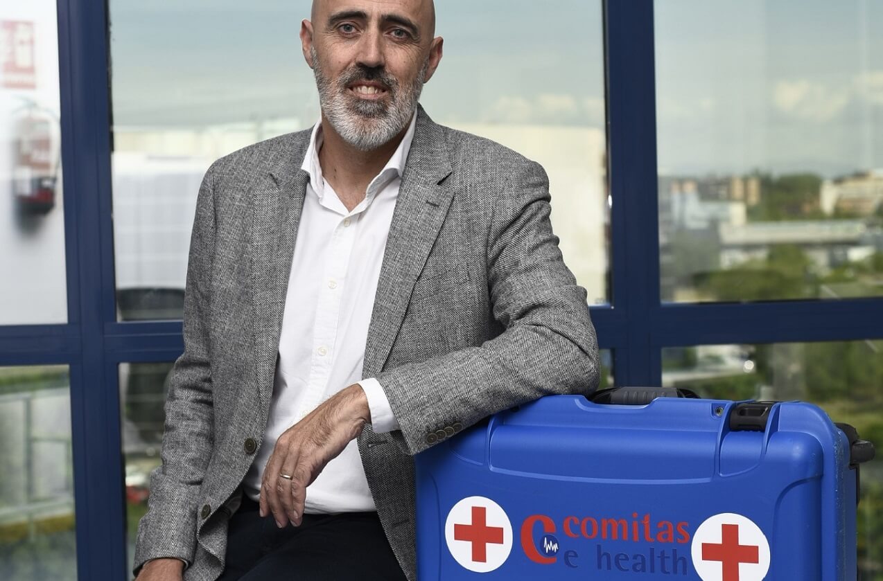 Maletín portátil de telemedicina con conexión satelital