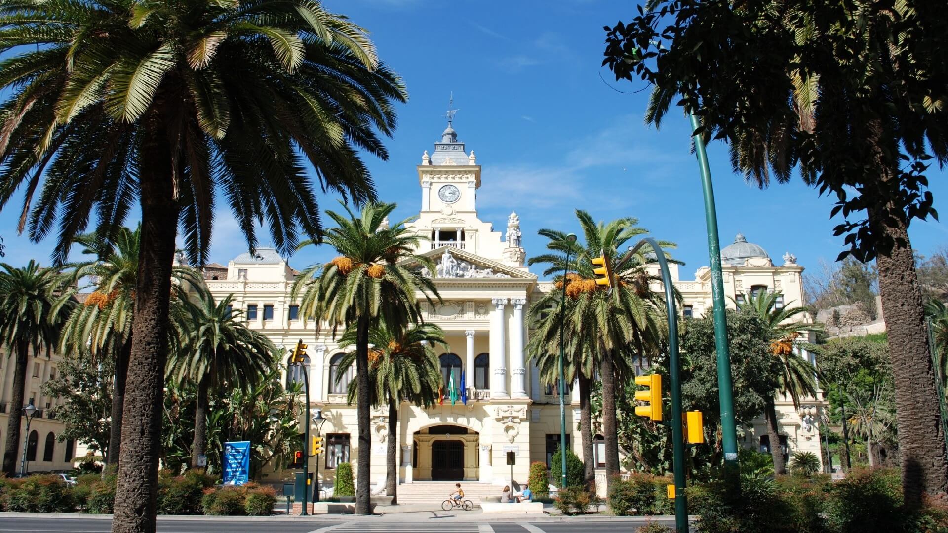 El Ayuntamiento de Málaga licita un contrato de comunicaciones convergentes