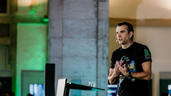 Ivo Ivanov, CEO de DE-CIX durante la Atlantic Convergence 2025