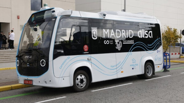 Red privada 5G SA para conectar vehículos autónomos en Mercamadrid