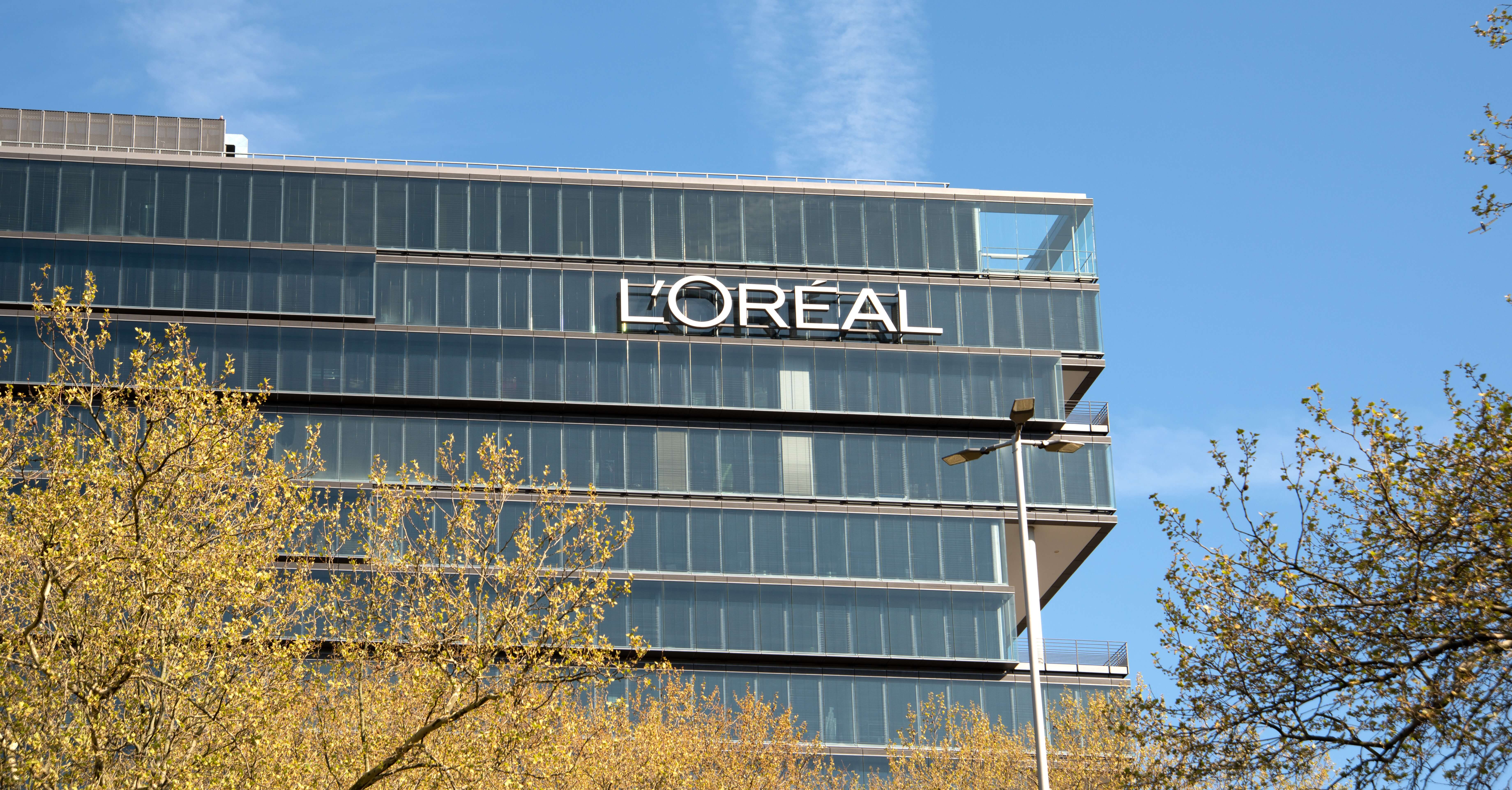 L’Oréal refuerza su presencia en redes con un programa global de promoción interna