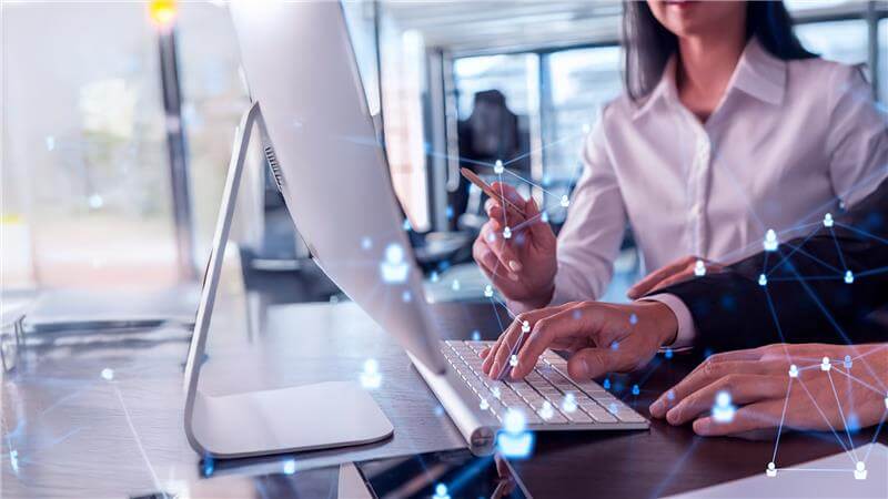 Vodafone amplía su acuerdo de comunicaciones con el Hospital Clínic de Barcelona