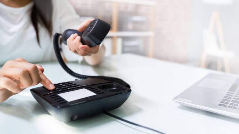 La CNMC pone fin a la regulación de la telefonía fija