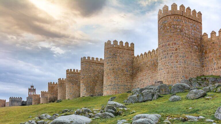 Ávila evoluciona sus comunicaciones críticas hacia un modelo de alta disponibilidad