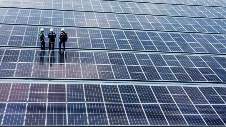 Un “cerebro” de IA para acelerar la energía solar: Vodafone y Gransolar automatizan el análisis geotécnico