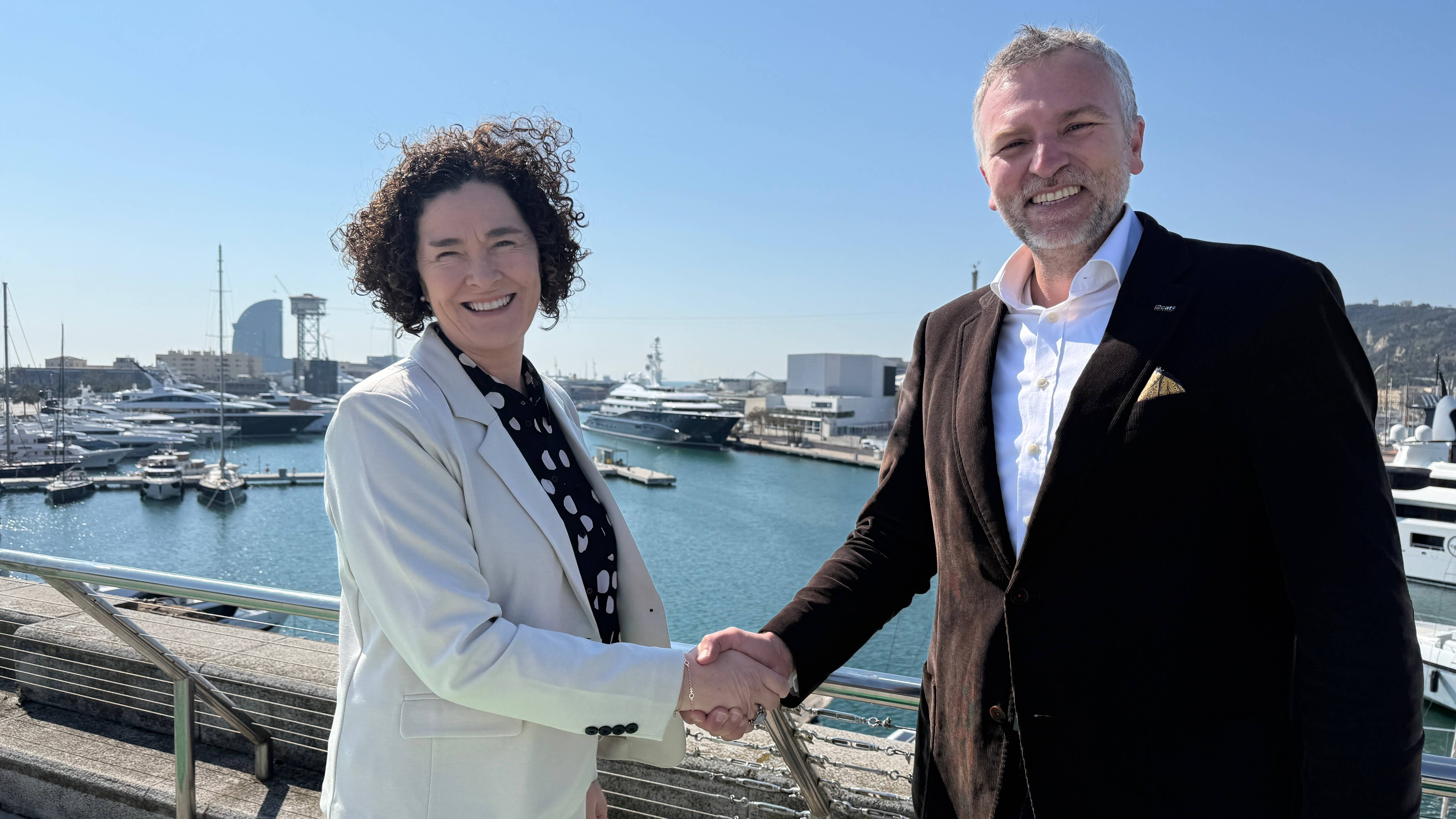 Indra entra en i2CAT con 280.000 euros para disputar la carrera del satélite y el 5G del espacio