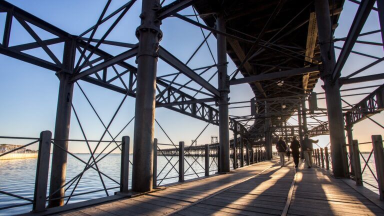 Huelva apuesta por el turismo inteligente e inclusivo con Vodafone