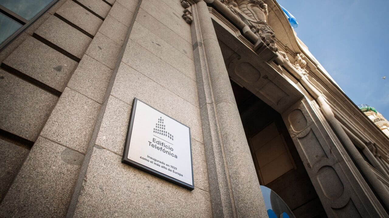 Telefónica vende su histórico edificio de Gran Vía 28
