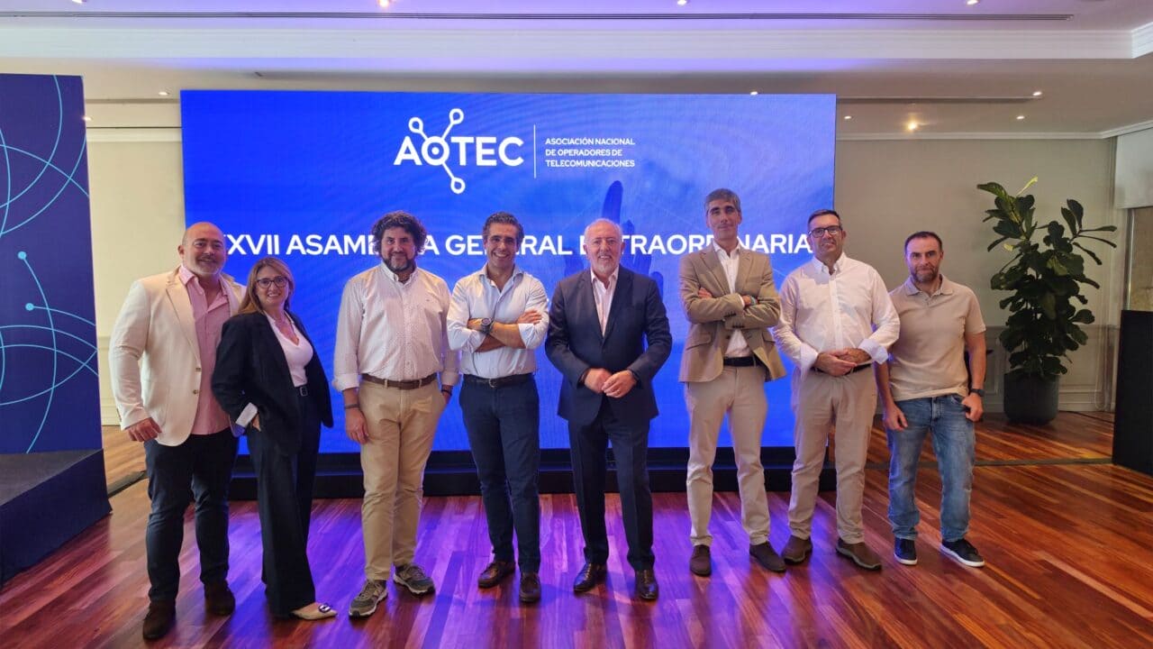 Antonio García Vidal, reelegido presidente de Aotec