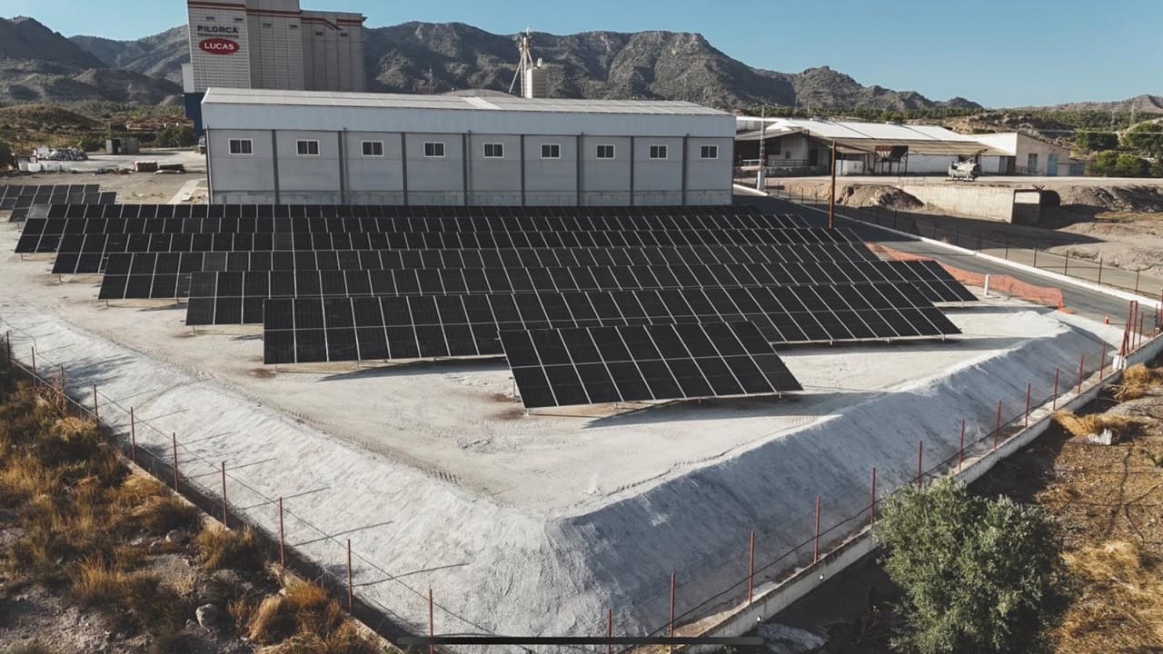 Proyectos solares para hogares y empresas, nuevo negocio de Avanza Fibra